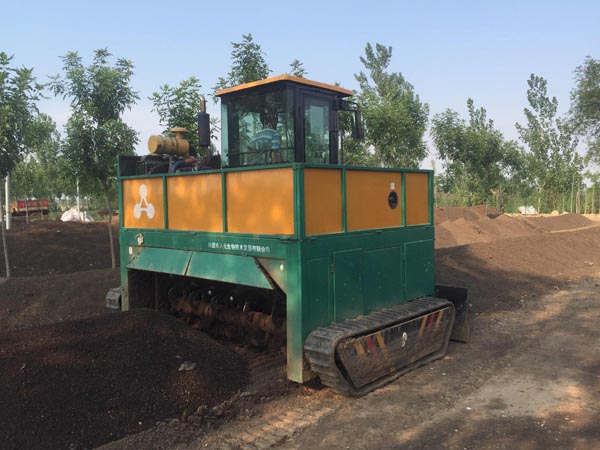 選擇合適的輔料對(duì)減少堆肥發(fā)酵過(guò)程中的有害氣體排放有何影響