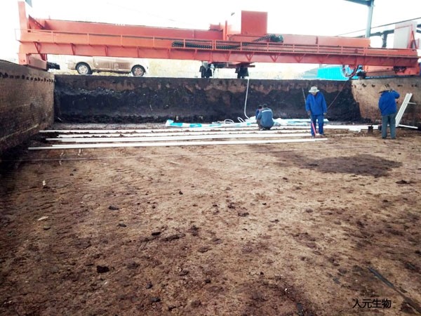 輪式翻拋機(jī)好用嗎？有哪些特點(diǎn)？