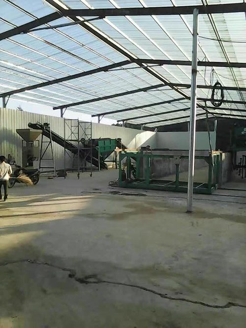 湖南客戶有機(jī)肥生產(chǎn)設(shè)備調(diào)試現(xiàn)場圖6