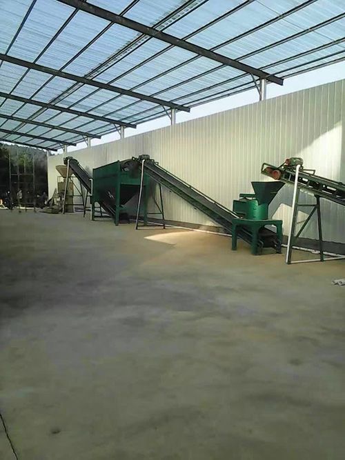 湖南客戶有機(jī)肥生產(chǎn)設(shè)備調(diào)試現(xiàn)場圖8