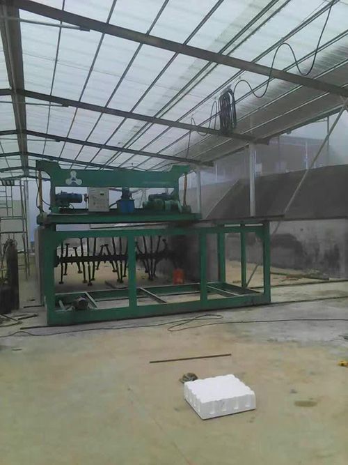 湖南客戶有機(jī)肥生產(chǎn)設(shè)備調(diào)試現(xiàn)場圖2