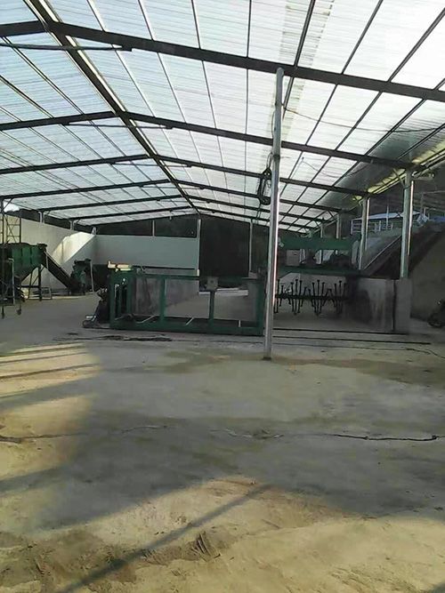 湖南客戶有機(jī)肥生產(chǎn)設(shè)備調(diào)試現(xiàn)場圖5