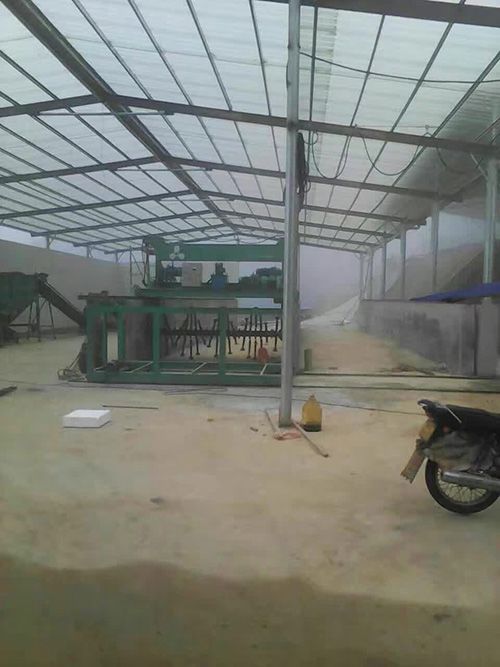 湖南客戶有機(jī)肥生產(chǎn)設(shè)備調(diào)試現(xiàn)場圖1