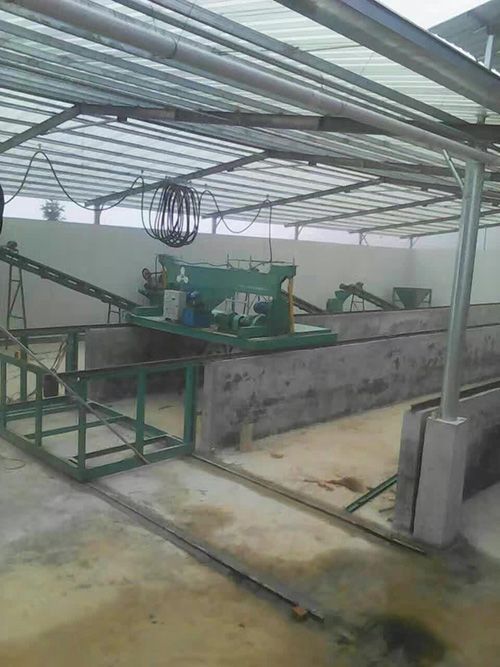 湖南客戶有機(jī)肥生產(chǎn)設(shè)備調(diào)試現(xiàn)場圖3