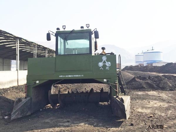 有機(jī)肥發(fā)酵翻堆機(jī)、翻耙機(jī)設(shè)備怎么樣？好用嗎？