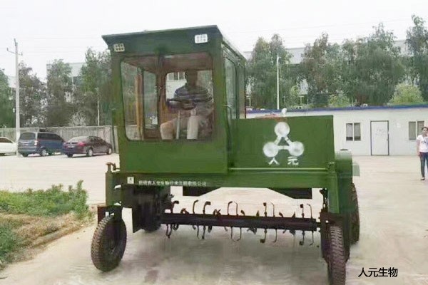 有機(jī)肥發(fā)酵翻堆機(jī)、翻耙機(jī)設(shè)備怎么樣？好用嗎？