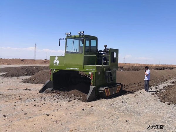 使用有機肥翻堆機過程中需要注意哪些事項？