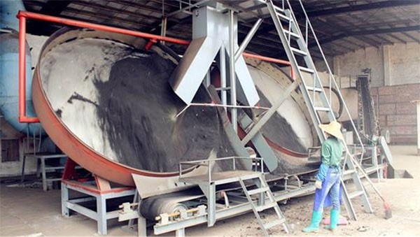 有機肥圓盤造粒機與擠壓造粒機設(shè)備哪個好用？工藝對比