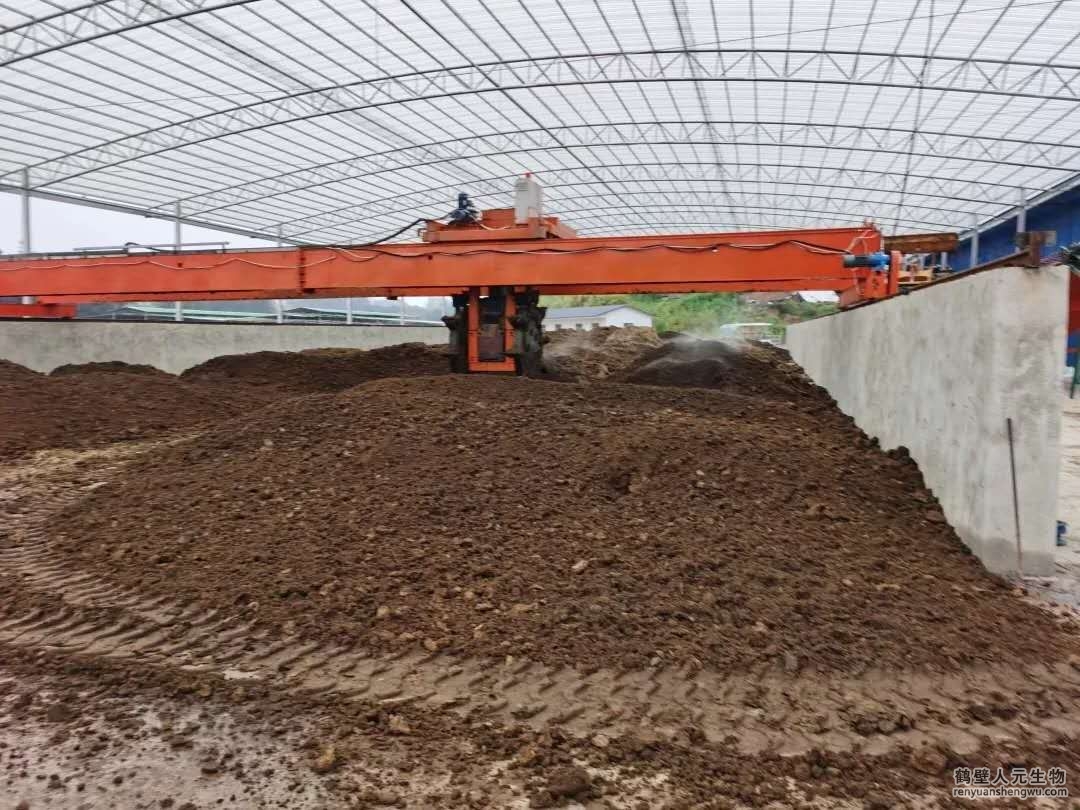 有機(jī)肥發(fā)酵翻堆機(jī)的工作效率受哪些因素影響？