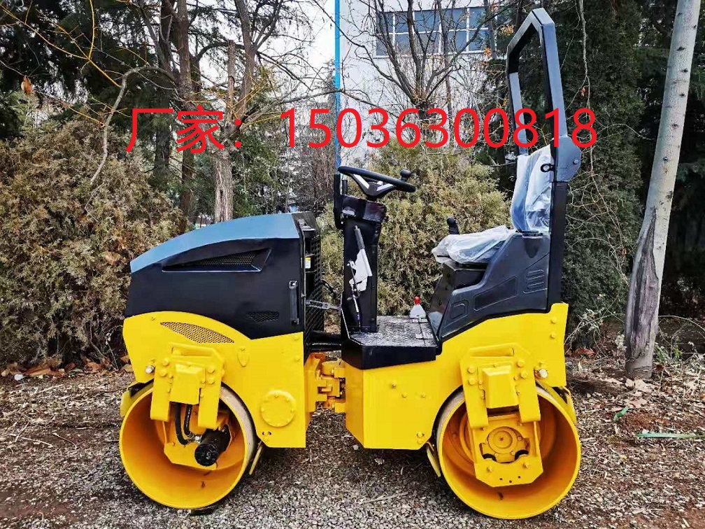 洛陽1.5噸全液壓壓路機(jī)